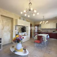 Splendido Trilocale ristrutturato con giardino pri