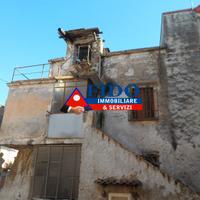 Soluzione di 120 mq su tre livelli