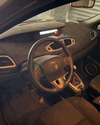 Renault  scenic 1.5dci 7 posti