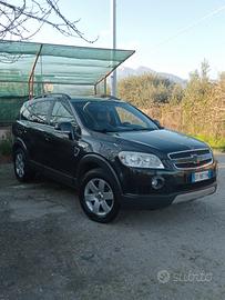Chevrolet captiva 4x4_ 2000 diesel 150 CV -7posti