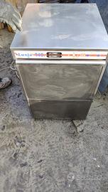 lavabicchieri e macchina toast 