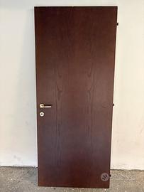 Porta interna piccola