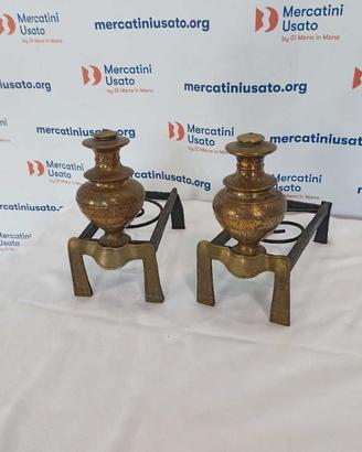 Coppia Di Alari In Ferro Battuto E Ottone