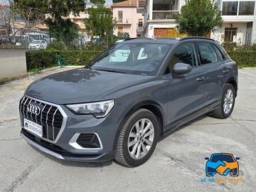 Audi Q3 35 2.0 tdi Business Advanced s-tronic