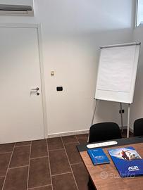 Ufficio privato con proposta per marketers