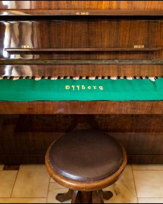 Pianoforte verticale Offberg