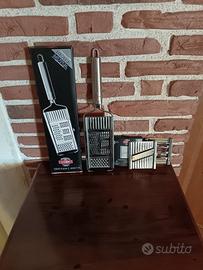 "Grattugia e affetta" CHEF GRATER"