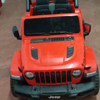 Macchina elettrica giocattolo Jeep