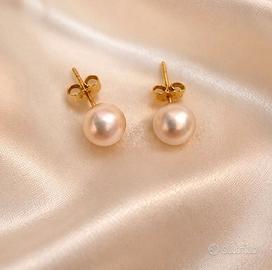 Orecchini in Oro Giallo 18K (750) con Perle Akoya
