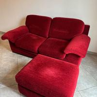 Divano con pouf