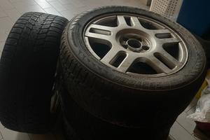 4 Ruote Complete Bridgestone 205/55 R16 con Cerchi