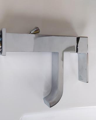 miscelatore lavandino bagno 