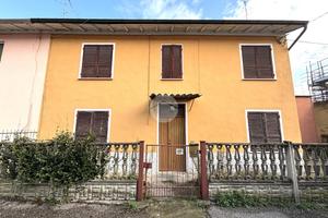 PORZIONE DI BIFAMILIARE A CURTATONE