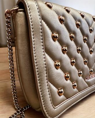 Pochette Love Moschino color oro