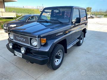 JEEP TOYOTA LANDCRUISER BJ70