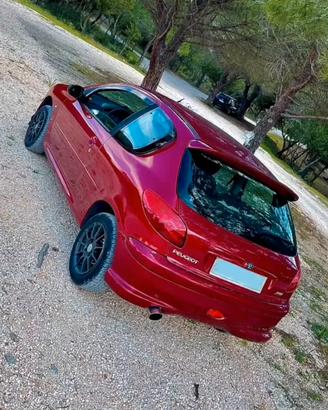 Peugeot 206 1.6 8v
