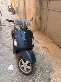 Vespa gts 300