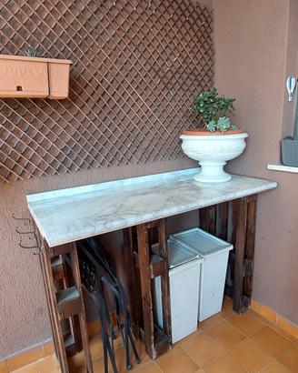 piano in marmo