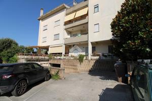 3 LOCALI A MONTOPOLI DI SABINA