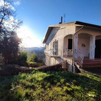 CASA SEMINDIPENDENTE A SOGLIANO AL RUBICONE