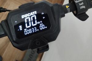 Monopattino elettrico ducati