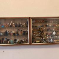Collezione mignon profumi vintage + 2 vetrinette –