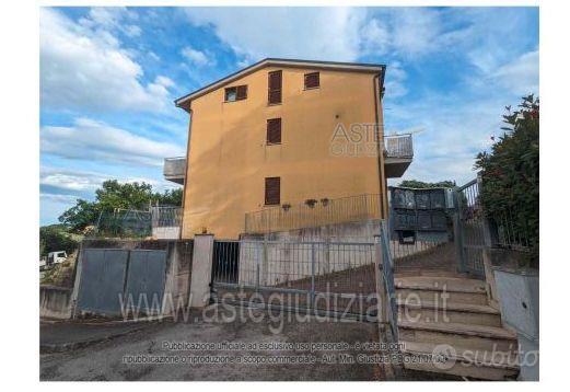 Box/Posto auto Osimo [A4320992]