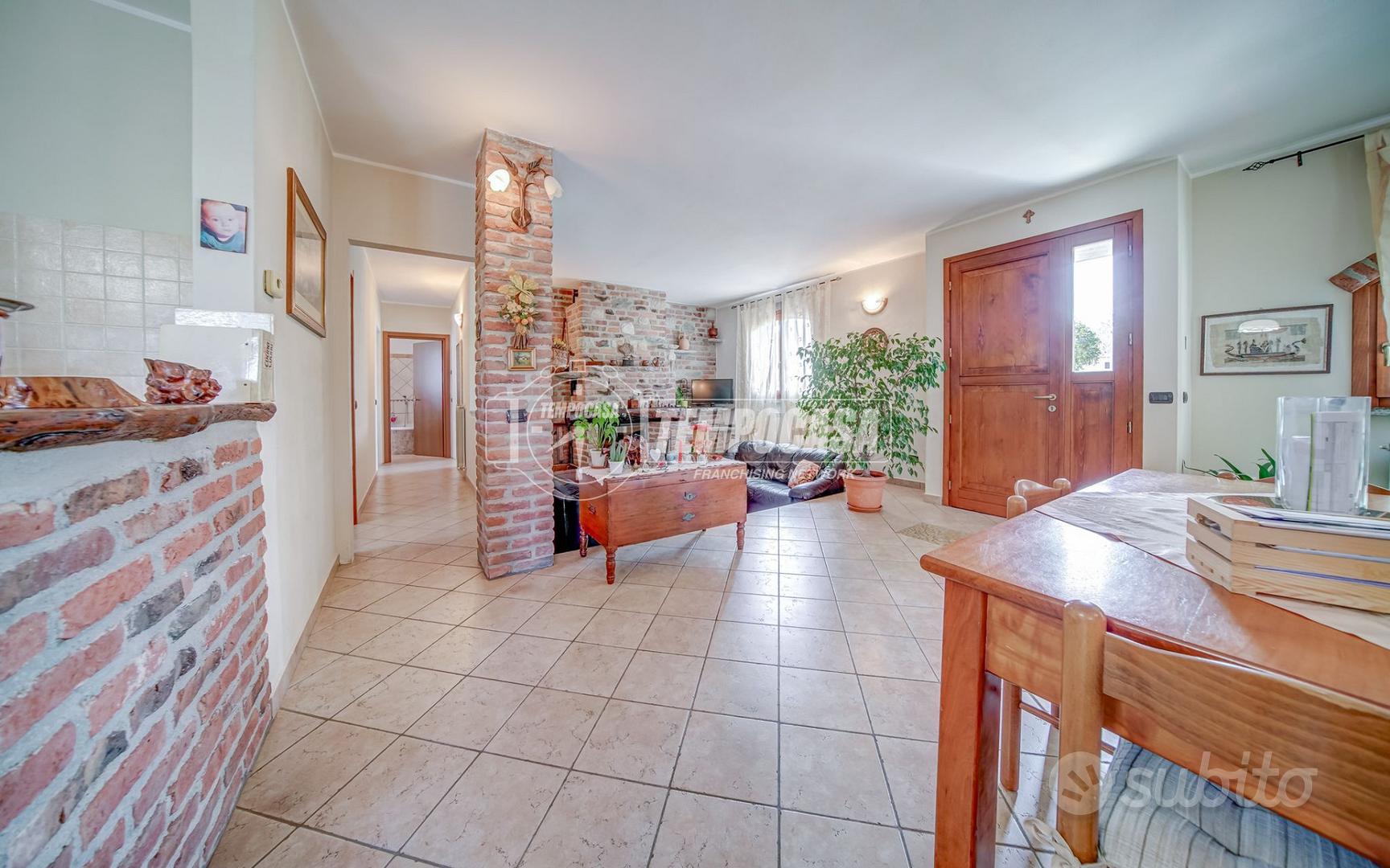 Casa – Divignano, Rocchetta - Vista 2