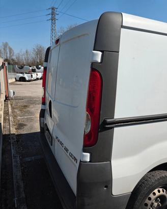 OPEL VIVARO DEL 2007 PER RICAMBI