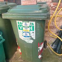 bidone carrellato per verde