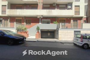 APPARTAMENTO 5 VANI CON POSTO AUTO VIA PASSO GRAVI