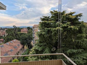 Appartamento di 204 m² con 4 locali e box auto a R