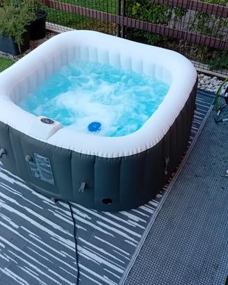 Piscina idromassaggio gonfiabile  Arebos