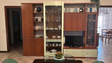 Stanza da pranzo moderna 