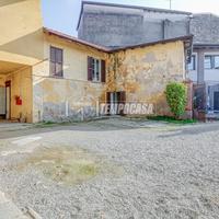 RUSTICO SU 2 LIVELLI IN CORTE, Via Vignola, Somma