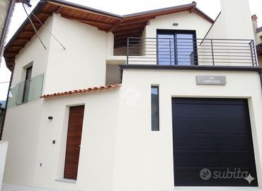 CASA SEMINDIPENDENTE A COSTA VOLPINO