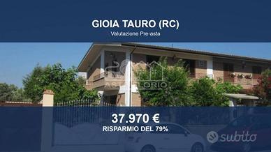 Immobile in asta di 186 m² con più di 5 locali a G