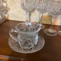 Set tazzine con i piattini in cristallo