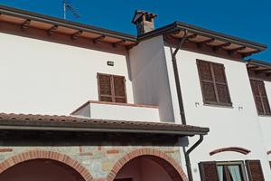 Casa indipendente con giardino, doppia abitazione