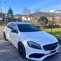 Mercedes 180d amg pack neopatentati gancio traino