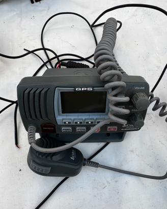 Radio VHF Cobra Marine MR F78 con Gps