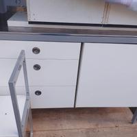 Credenzini in - laminato e acciaio