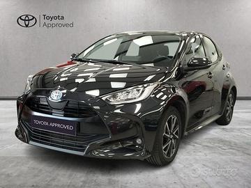 Toyota Yaris Hybrid Trend MY22