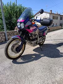 HONDA XRV750AfricaTwin