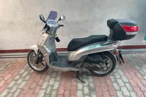 Kymco People S 200 - 27000 km - Otrime condizioni