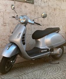 VESPA GTS