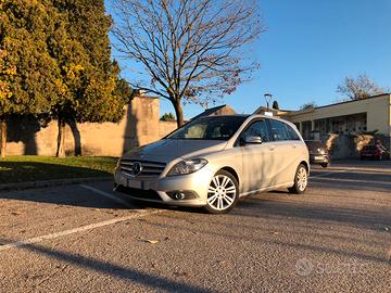 Mercedes Benz Classe B 180d (W246)