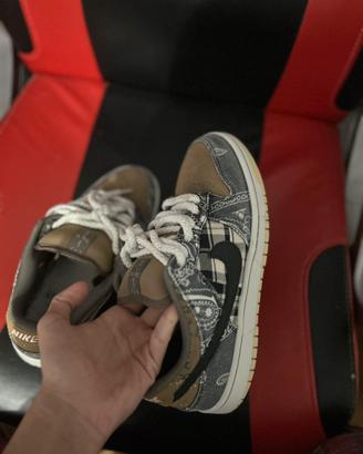 Nike SB Dunk Low Travis Scott