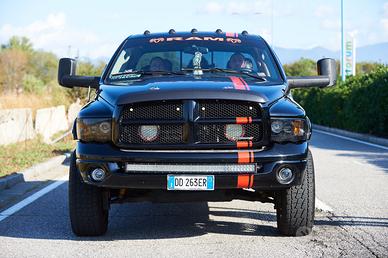 Dodge ram 1500 v8