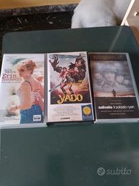 Videocassette in VHS film famosi